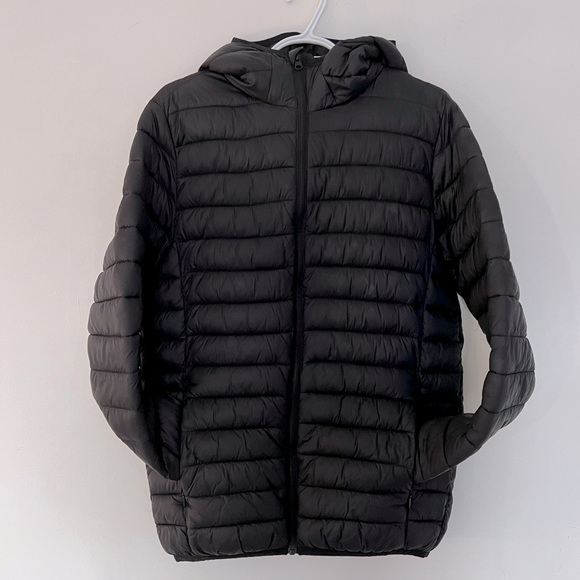 H&M Divided Lightweight Black Puffy Vest - Picture 1 of 7